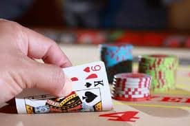 Casino style interface image showing 7d game live table entertainment layout